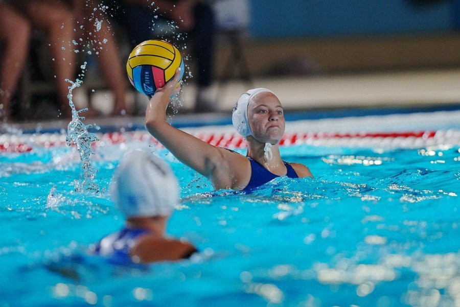 Μία νίκη και μία ήττα μέχρι στιγμής για την Εθνική πόλο νεανίδων Κ18 στο Ευρωπαϊκό