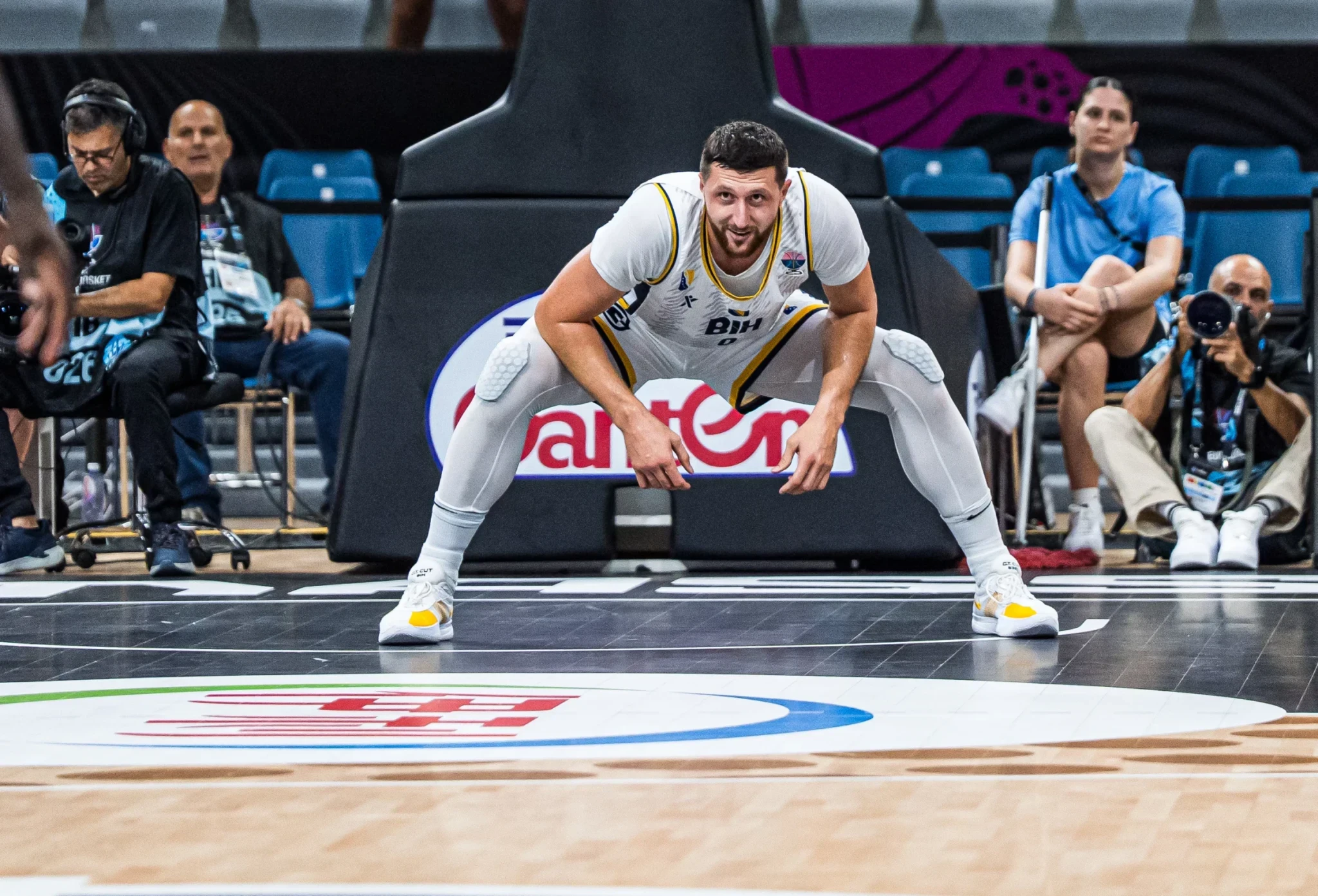 Ο Γιουσούφ Νούρκιτς στο Athletiko: «Πρέπει να χτίσουμε... τείχος μπροστά στον Γιάννη» (video)