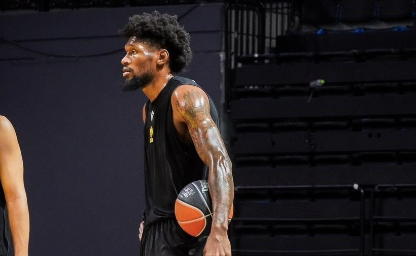 «Πρώτη» για Σίλβα στην ΑΕΚ και... γνωριμία με Σάκοτα και παίκτες