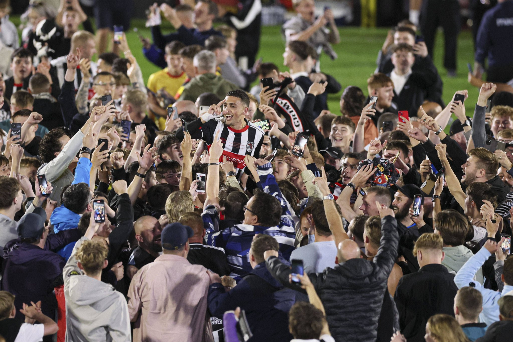 Γκρίμσμπι: Ποιοι είναι οι «ψαράδες» που απέκλεισαν τη Μάντσεστερ Γιουνάιτεντ