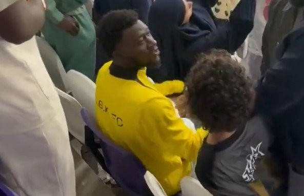 Ο Κοϊτά με την οικογένειά του στην εξέδρα μετά το Άντερλεχτ-ΑΕΚ (video)