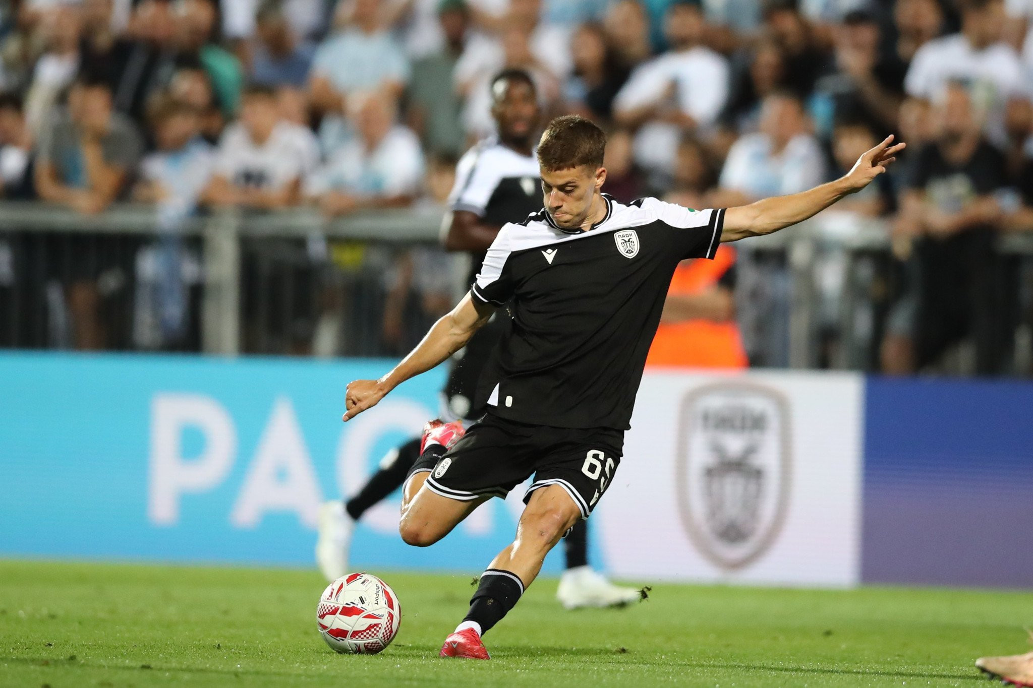 Διαψεύδει ο ΠΑΟΚ για Κωνσταντέλια και Σπόρτινγκ