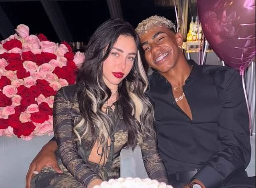 Η Νίκι Νικόλ διαψεύδει τον χωρισμό της με τον Γιαμάλ