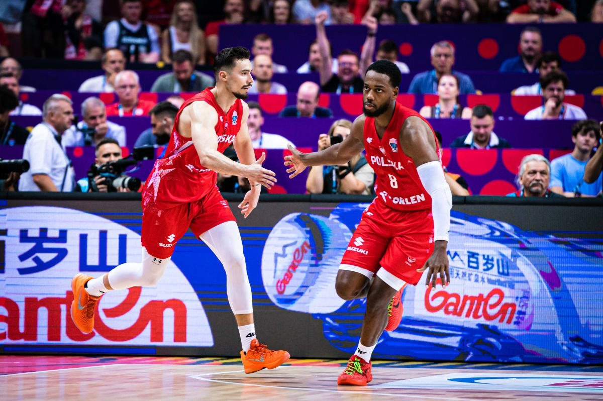 Η Πολωνία κέρδισε τον κατάμονο Ντόντσιτς στο «καυτό» Κατόβιτσε και μπήκε... με το δεξί στο EuroBasket