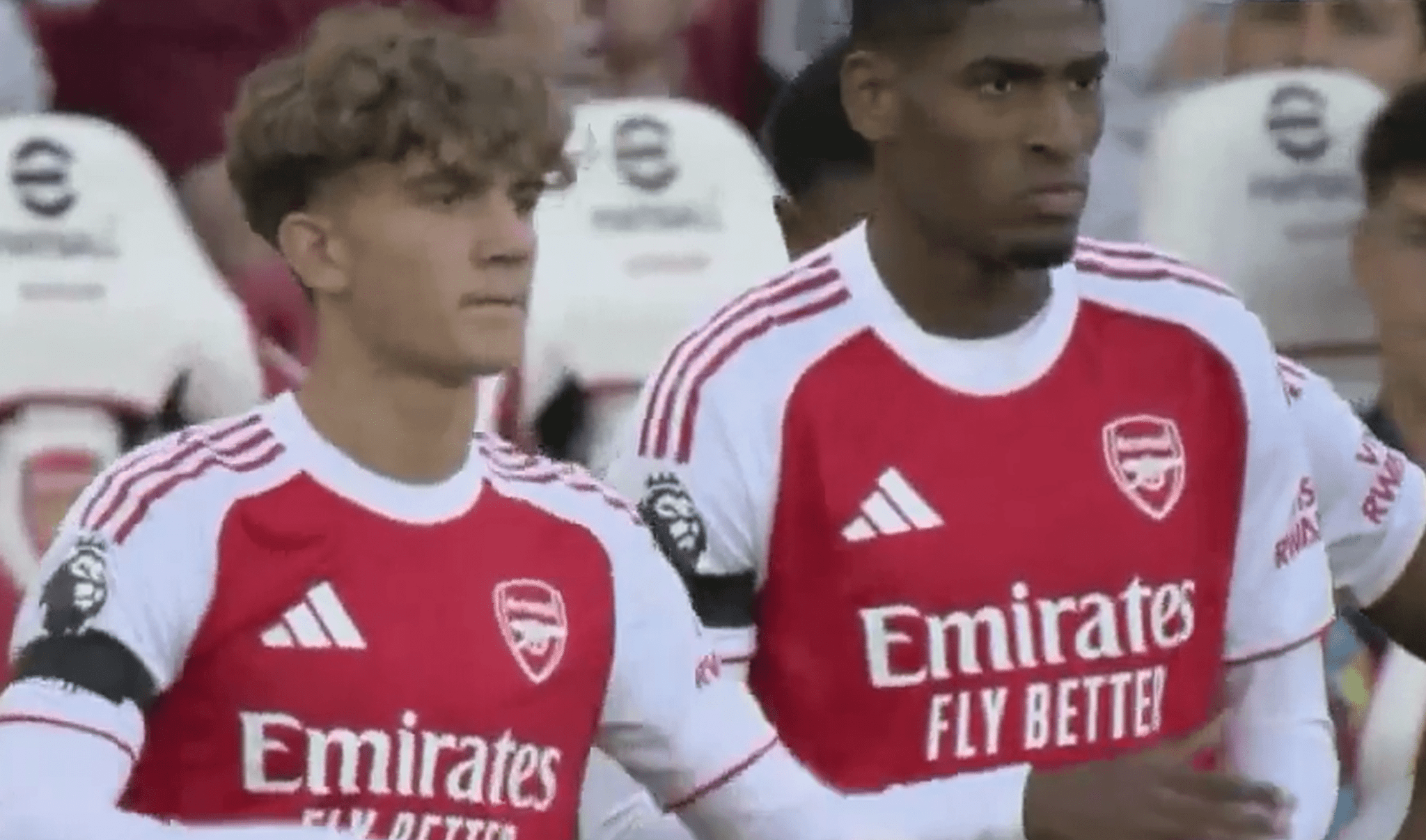 Είναι 15 ετών, έκανε το ντεμπούτο του με την Άρσεναλ και ήδη τον συγκρίνουν με τον Γιαμάλ - Αυτός είναι ο Μαξ Ντάουμαν