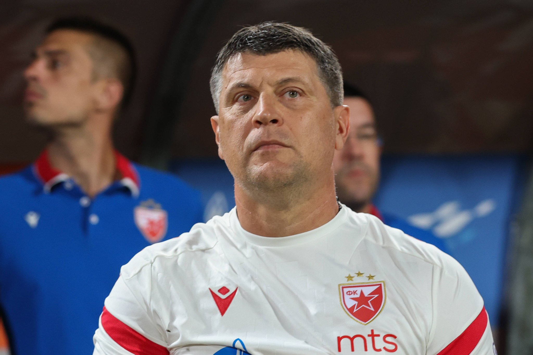 Μιλόγεβιτς: «Έχουμε δύο παιδιά χτυπημένα με μπουνιές - Θα γίνει καταγγελία στην UEFA»