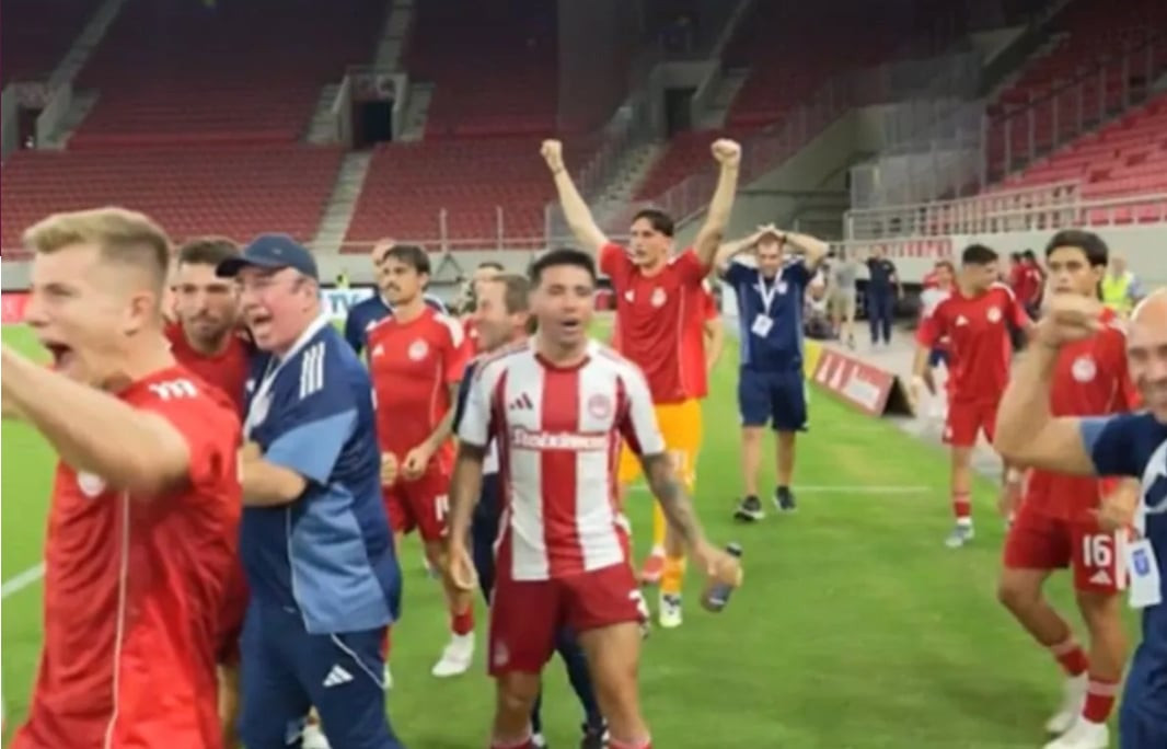 Τρελάθηκε όλος ο πάγκος του Ολυμπιακού στο γκολ του Γιαζίτζι - Η αντίδραση (video)