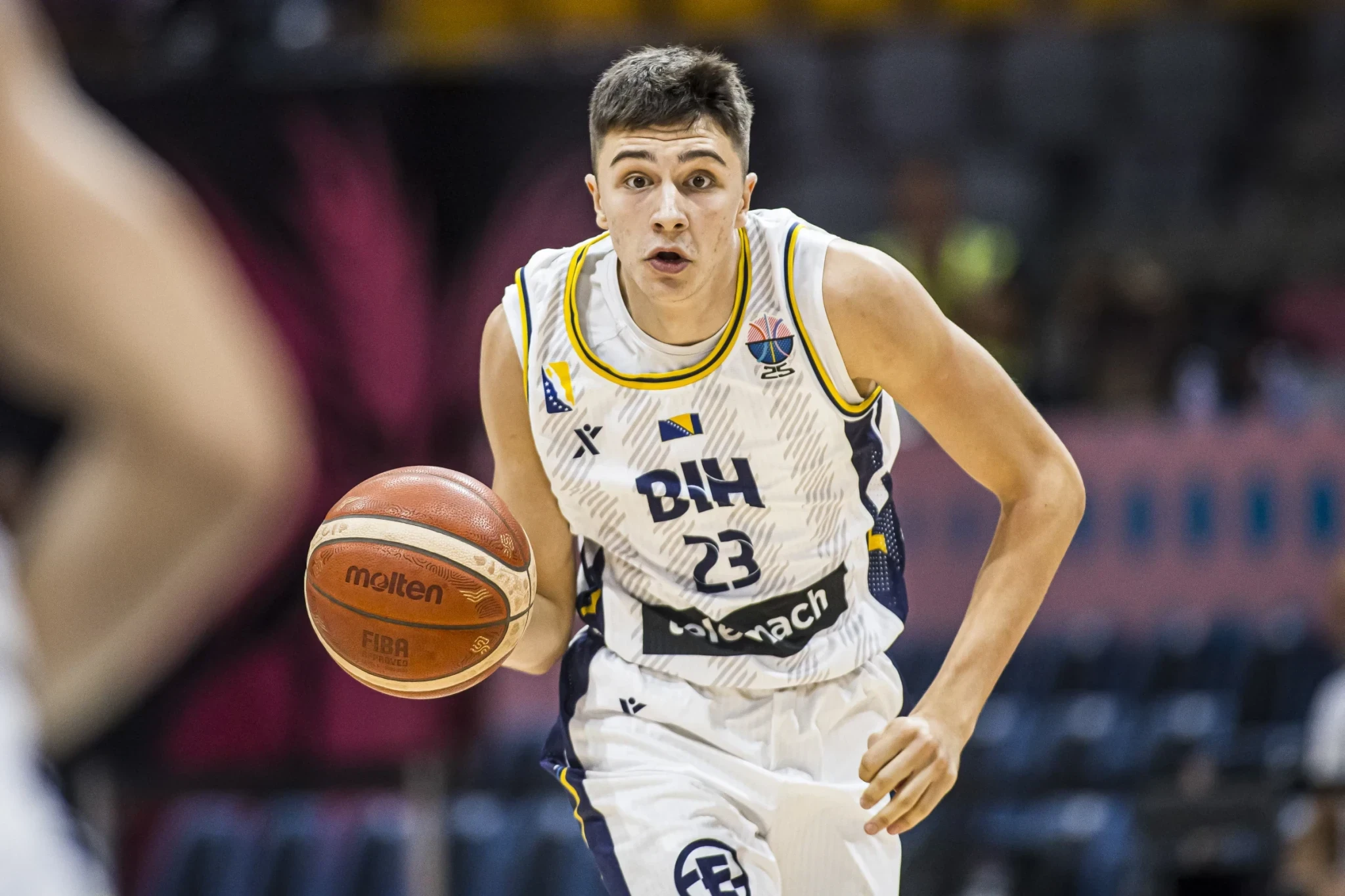 Ο Ταρίκ Χρέλια έζησε το όνειρο κάθε μικρού παιδιού στο Eurobasket: «Νιώθω υπέροχα, δεν το περίμενα»