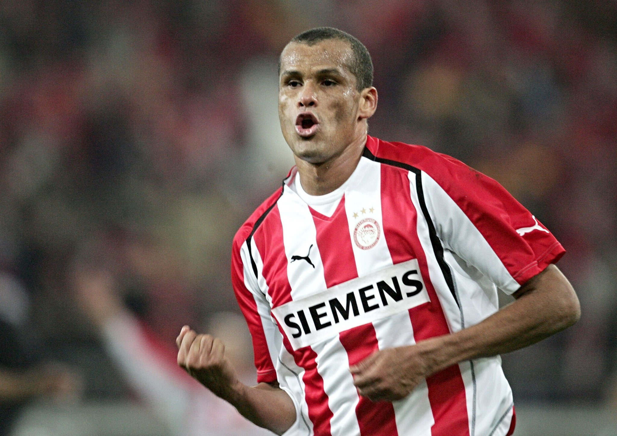 5+1 αξέχαστες ερυθρόλευκες μεταγραφικές ιστορίες (videos)