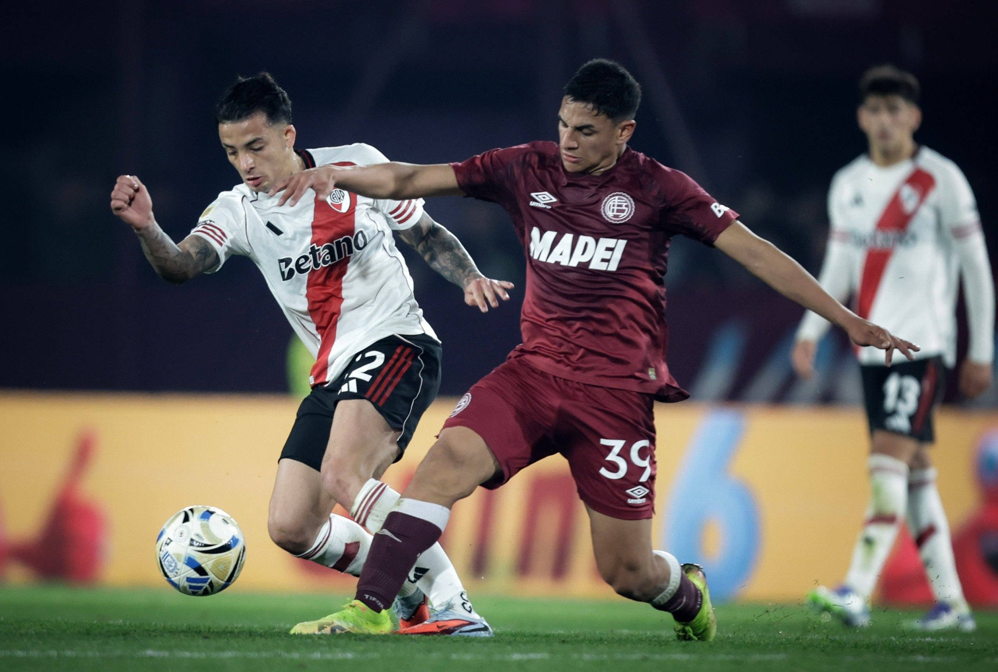 Η Λανούς «σόκαρε» στις καθυστερήσεις την Ρίβερ Πλέιτ και πήρε τον βαθμό της ισοπαλίας (video)