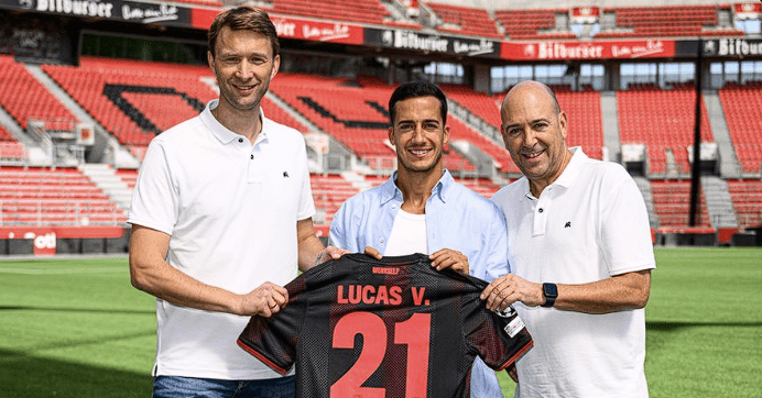 Επίσημα στην Λεβερκούζεν ο Βάθκεθ: «Οι φιλοδοξίες της ομάδας ταιριάζουν με τις προσδοκίες μου»