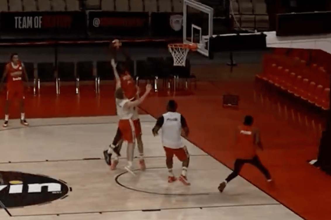 Ανεβάζει στροφές ο Ολυμπιακός στην προπόνηση: Έβανς υψώνει και Κουμάτζι καρφώνει