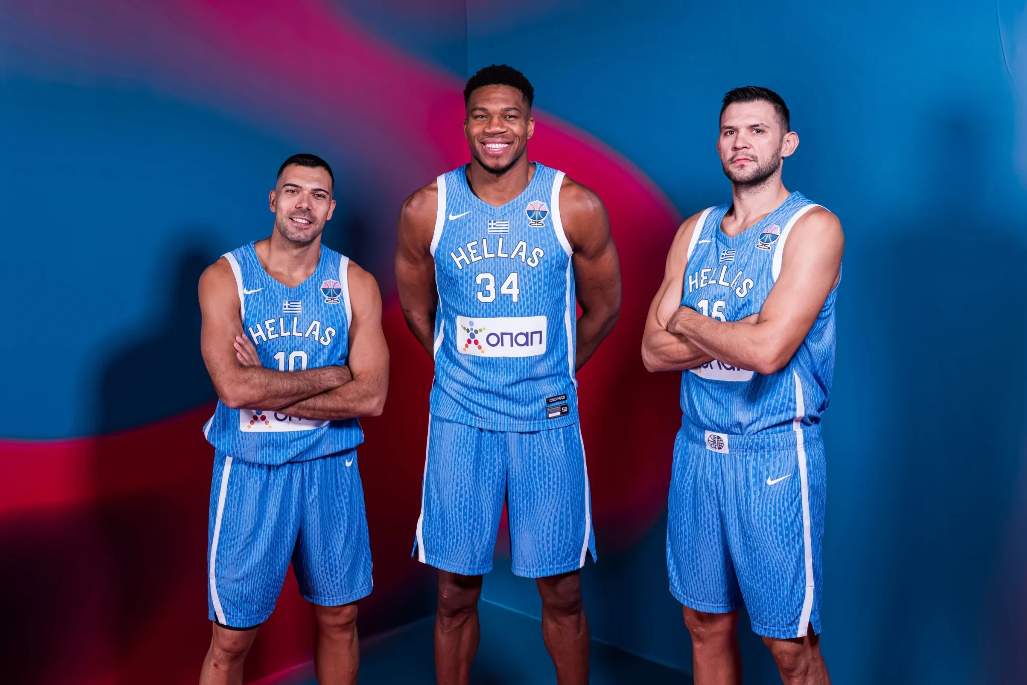 Μια Εθνική αποφασισμένη, πεισμωμένη και... συγκρατημένη