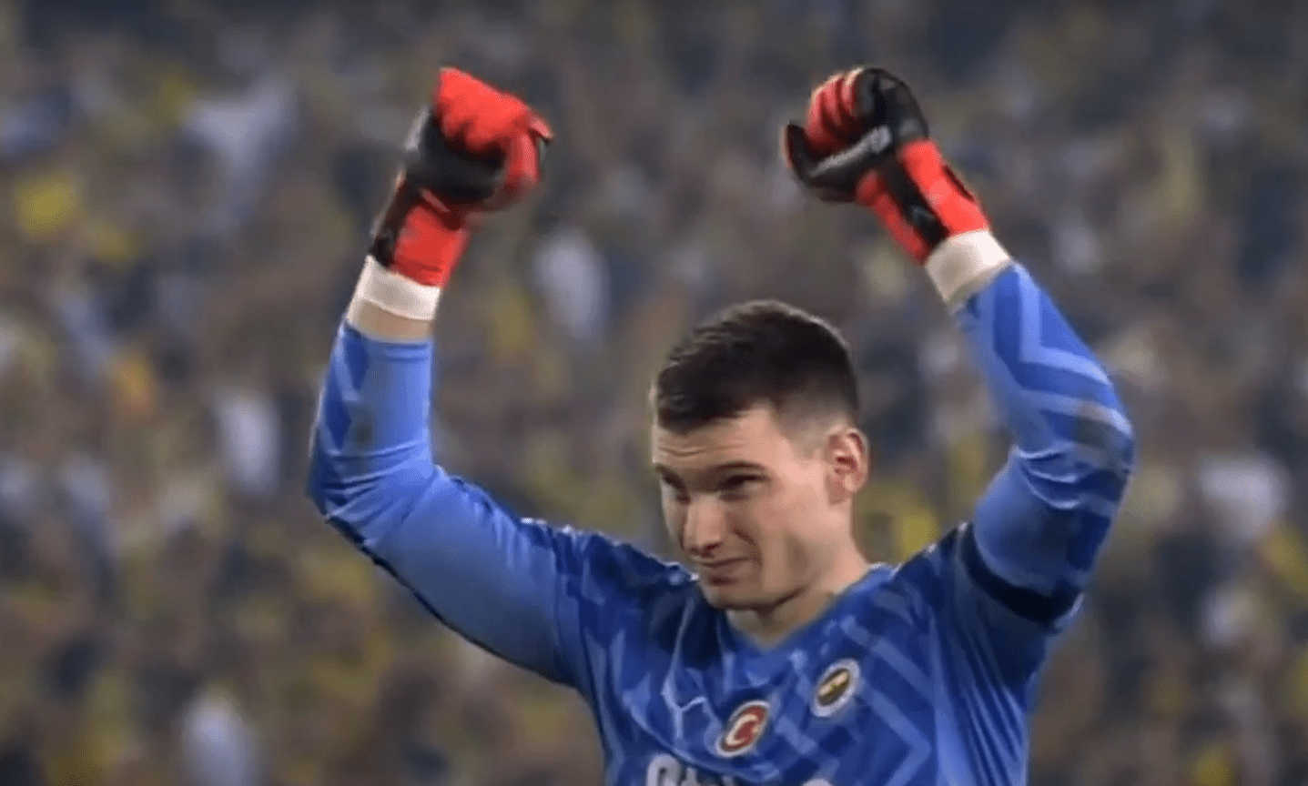 Η Νότιγχαμ διαπραγματεύεται με τη Φενέρμπαχτσε για την απόκτηση του Λιβάκοβιτς