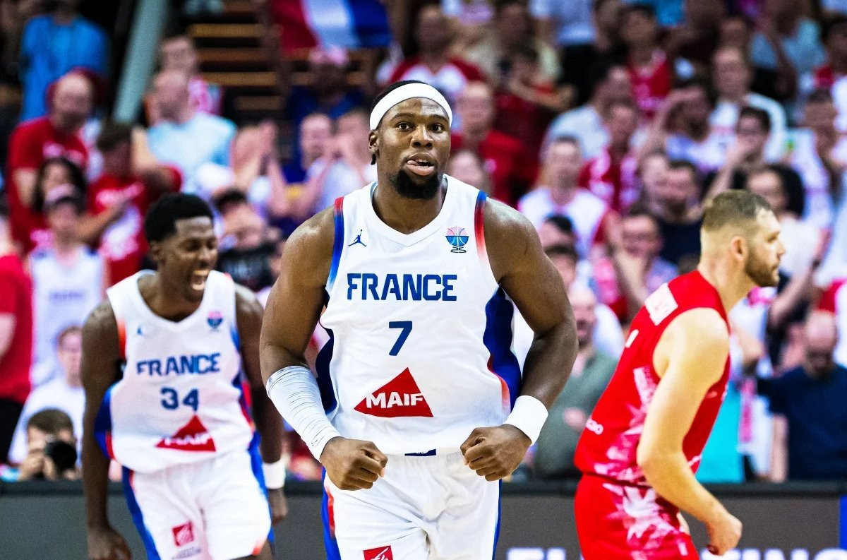 Ο Γιαμπουσέλε για την απουσία του Σαρ: «Δεν ψάχνουμε δικαιολογίες»