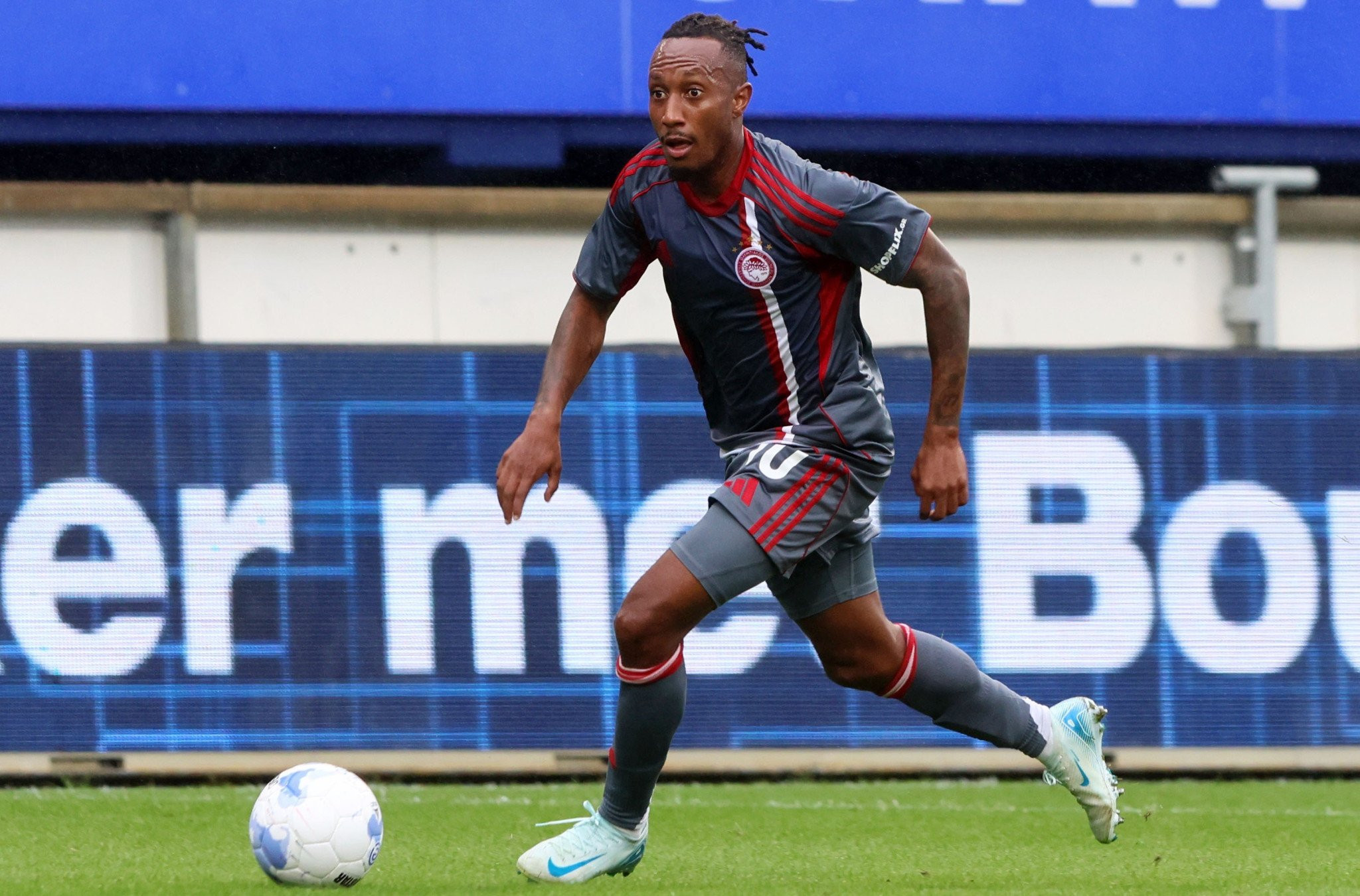 Χαμόγελα για Ζέλσον Μαρτίνς στον Ολυμπιακό