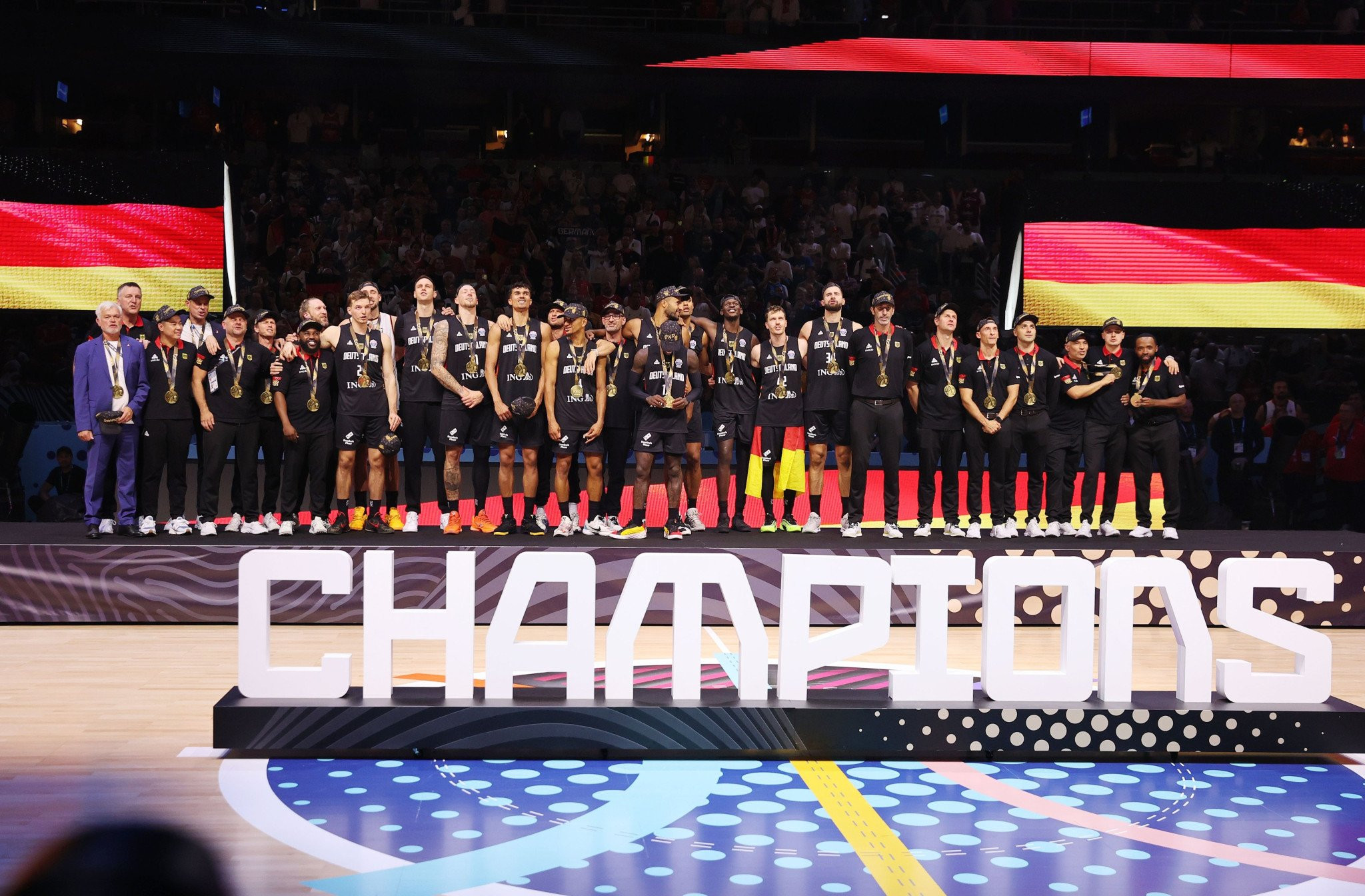 Και στο τέλος παίρνουν το χρυσό στο Eurobasket οι Γερμανοί....