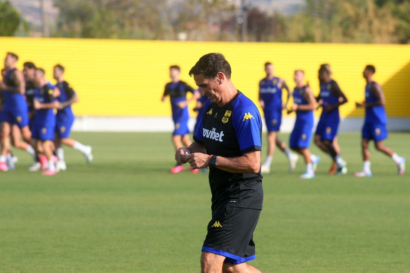 Ο Αρης ψάχνει την επανεκκίνηση κόντρα στον Ατρόμητο στο ντεμπούτο του Χιμένεθ