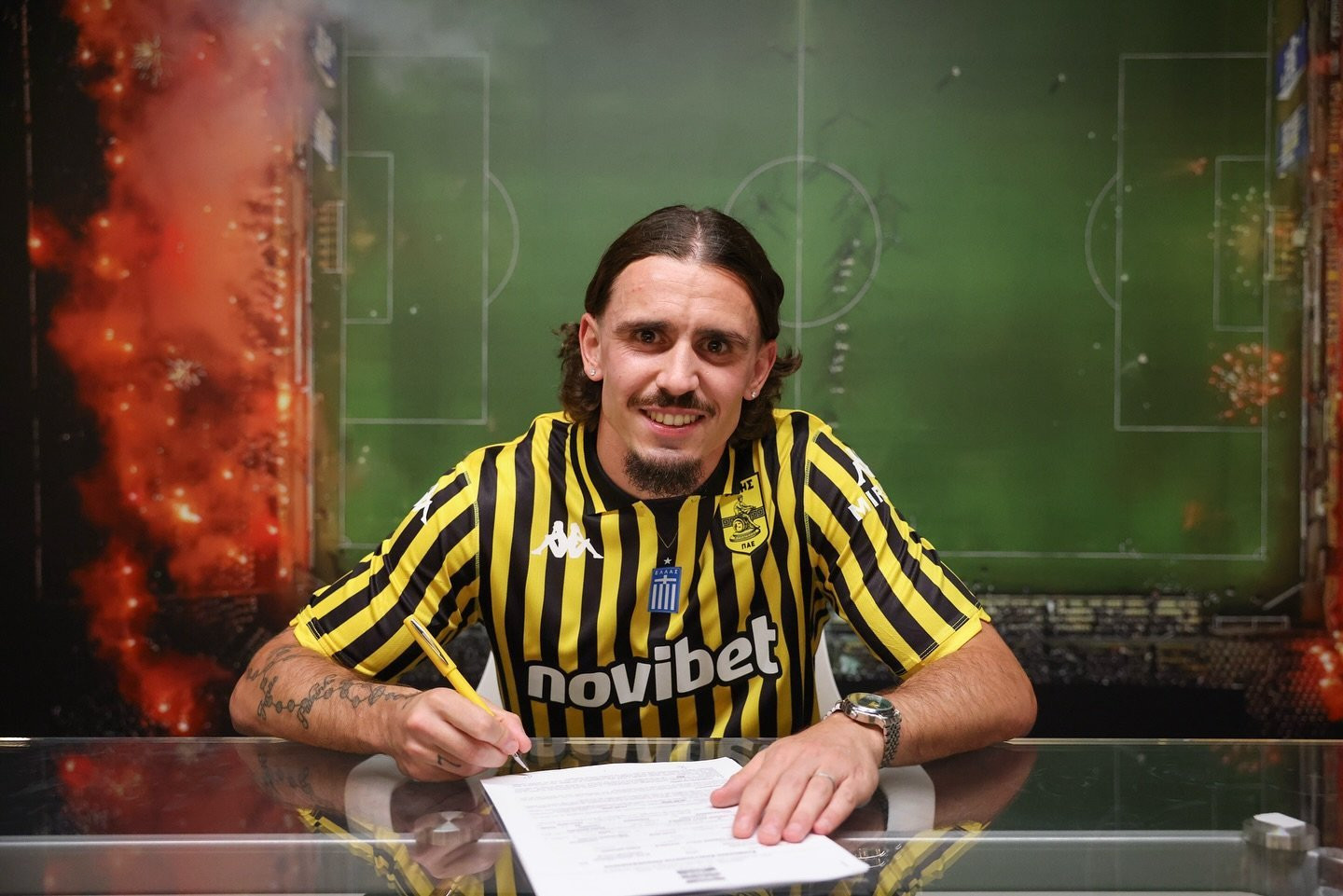 Ο Αλφαρέλα έπεσε πολλές φορές, δούλεψε μέχρι και σε οικοδομή αλλά στο τέλος… σηκώθηκε