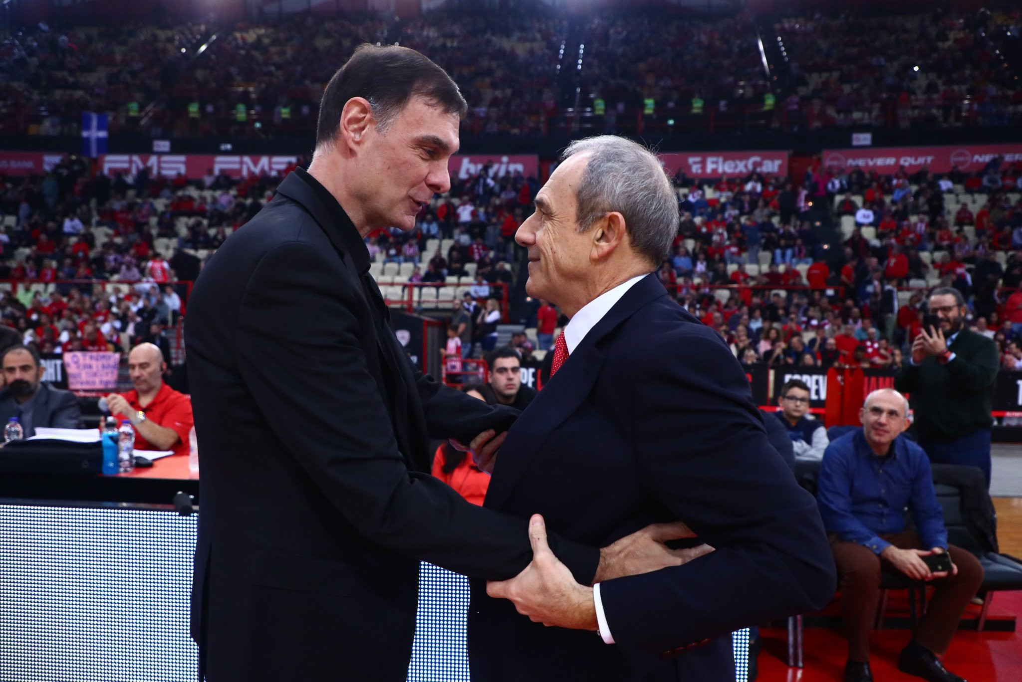 Τα συλλυπητήρια του Ολυμπιακού για τον χαμό του Τζόρτζιο Αρμάνι