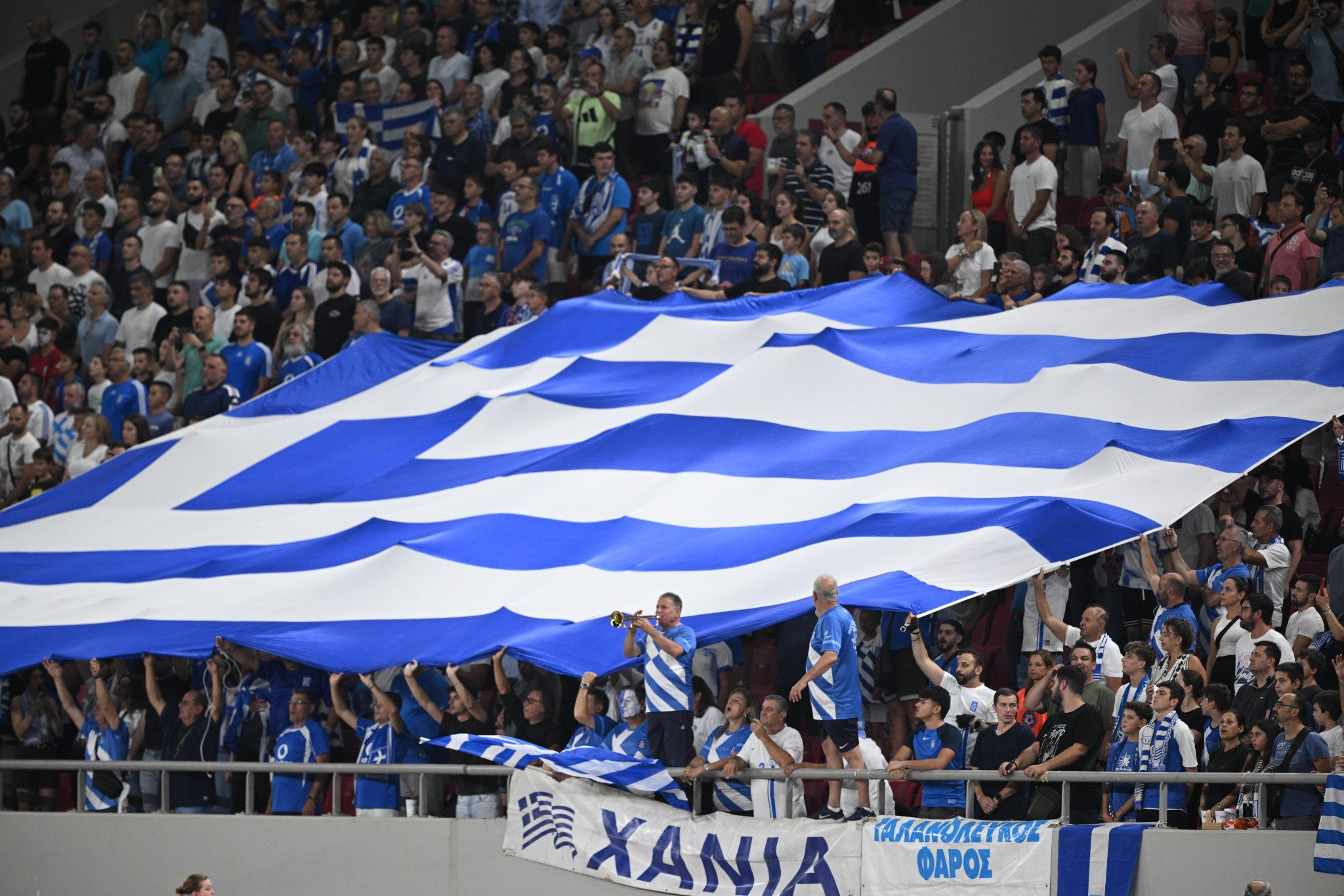 Τρέλα στον κόσμο για την Εθνική: Έχουν απομείνει 7.000 για το Ελλάδα-Δανία