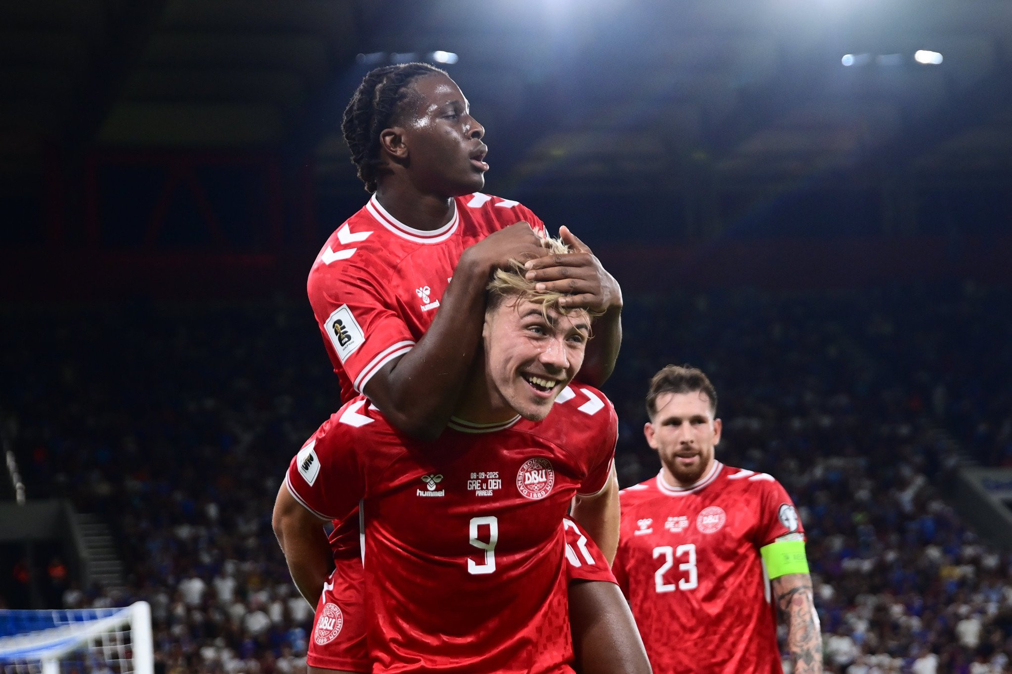 Μεγάλο κενό στην άμυνα, άστοχη έξοδος Τζολάκη και 0-3 η Δανία με τον Χόιλουντ (video)