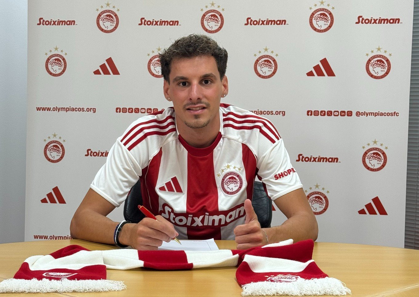 Ο Ολυμπιακός ανακοίνωσε τον Αργυρίου