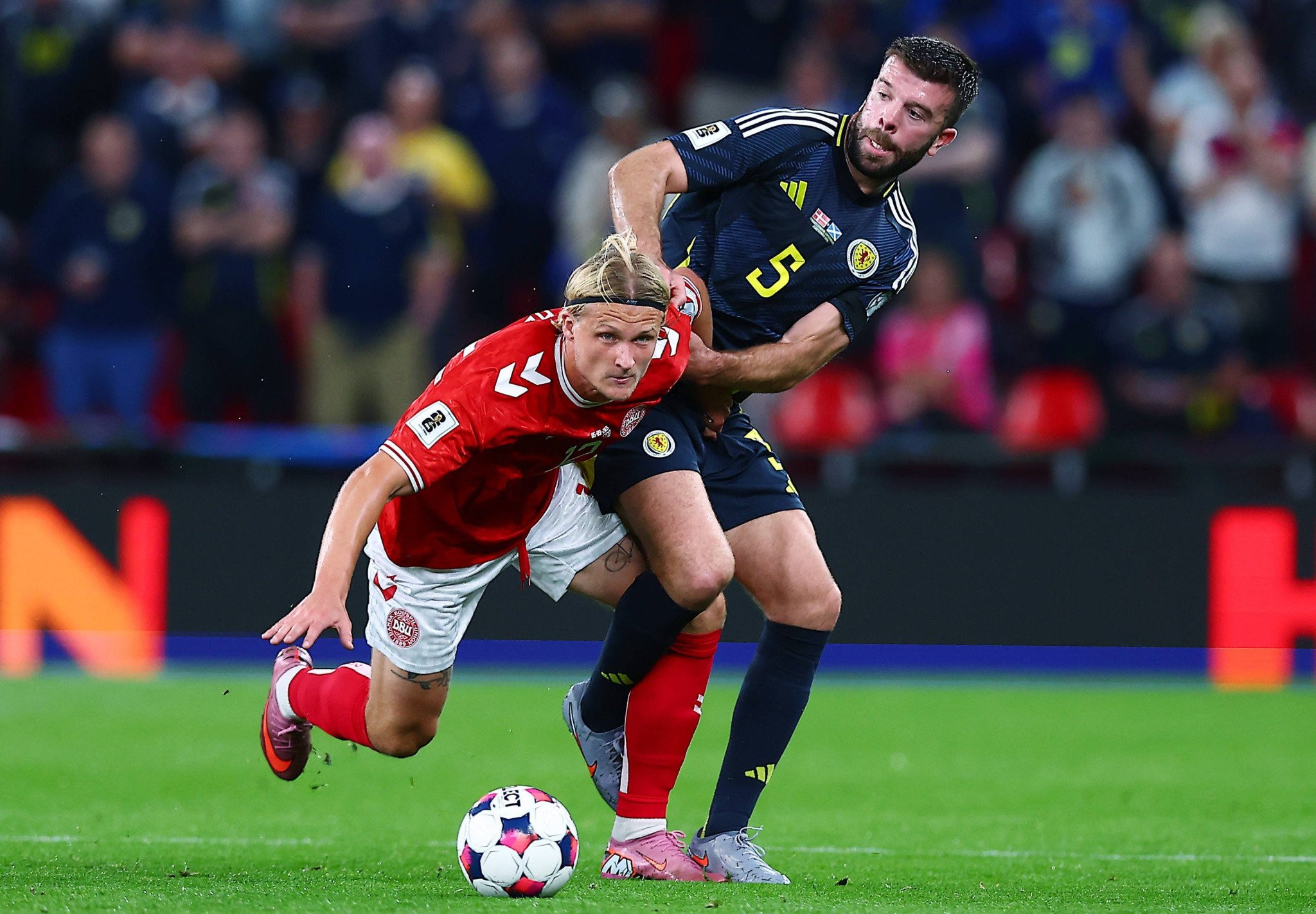 Στο μηδέν Δανία και Σκωτία, χαμογελάει η Ελλάδα στα προκριματικά του Μουντιάλ