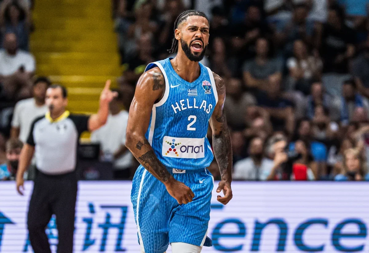 Οι διαιτητές του μικρού τελικού της Ελλάδας με την Φινλανδία