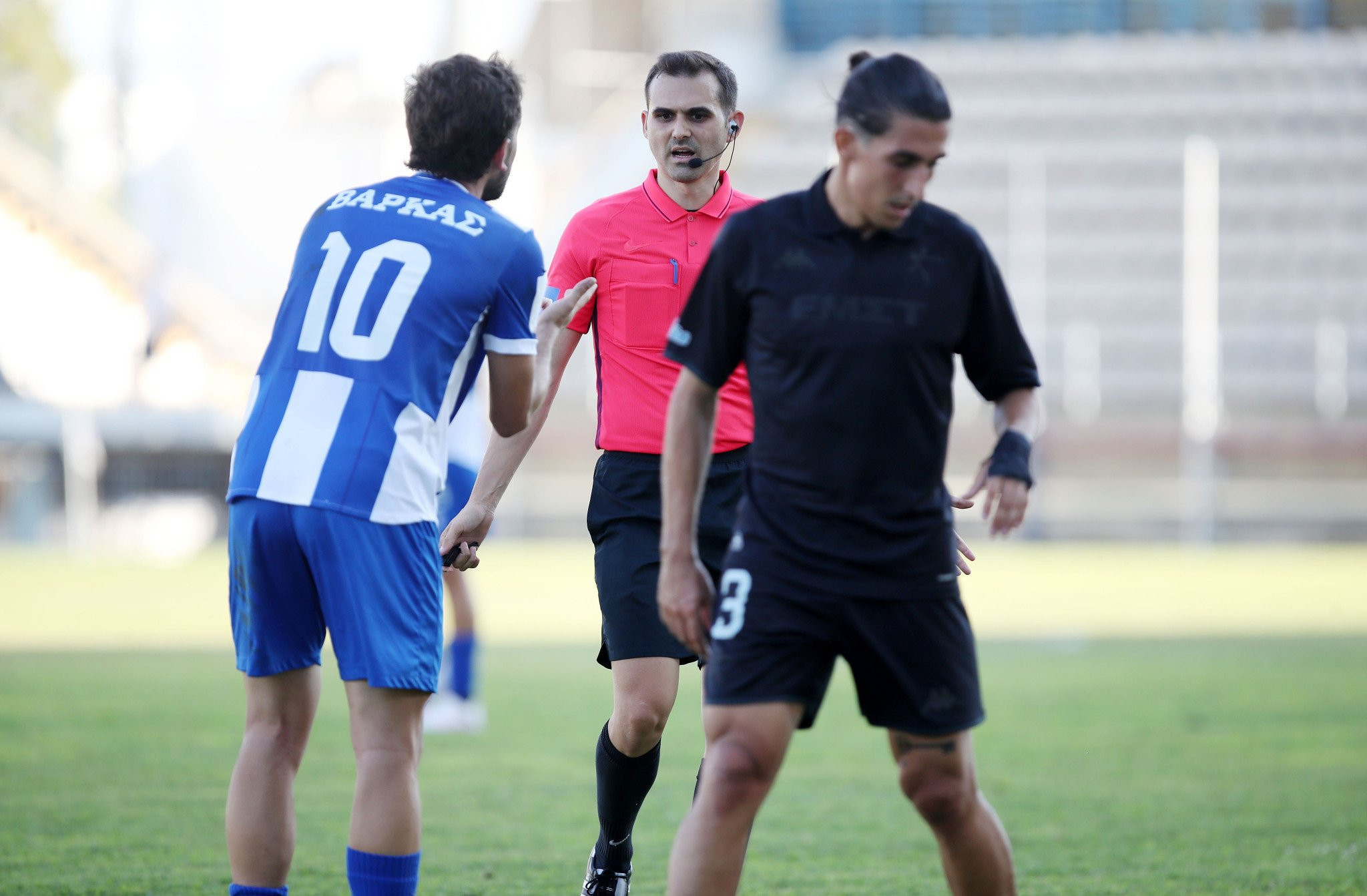 Έξαλλοι στο Αιγάλεω με την διαιτησία και... καμπανάκι σε Λανουά: «Ευτυχώς δεν πάγωσε ο ήλιος»