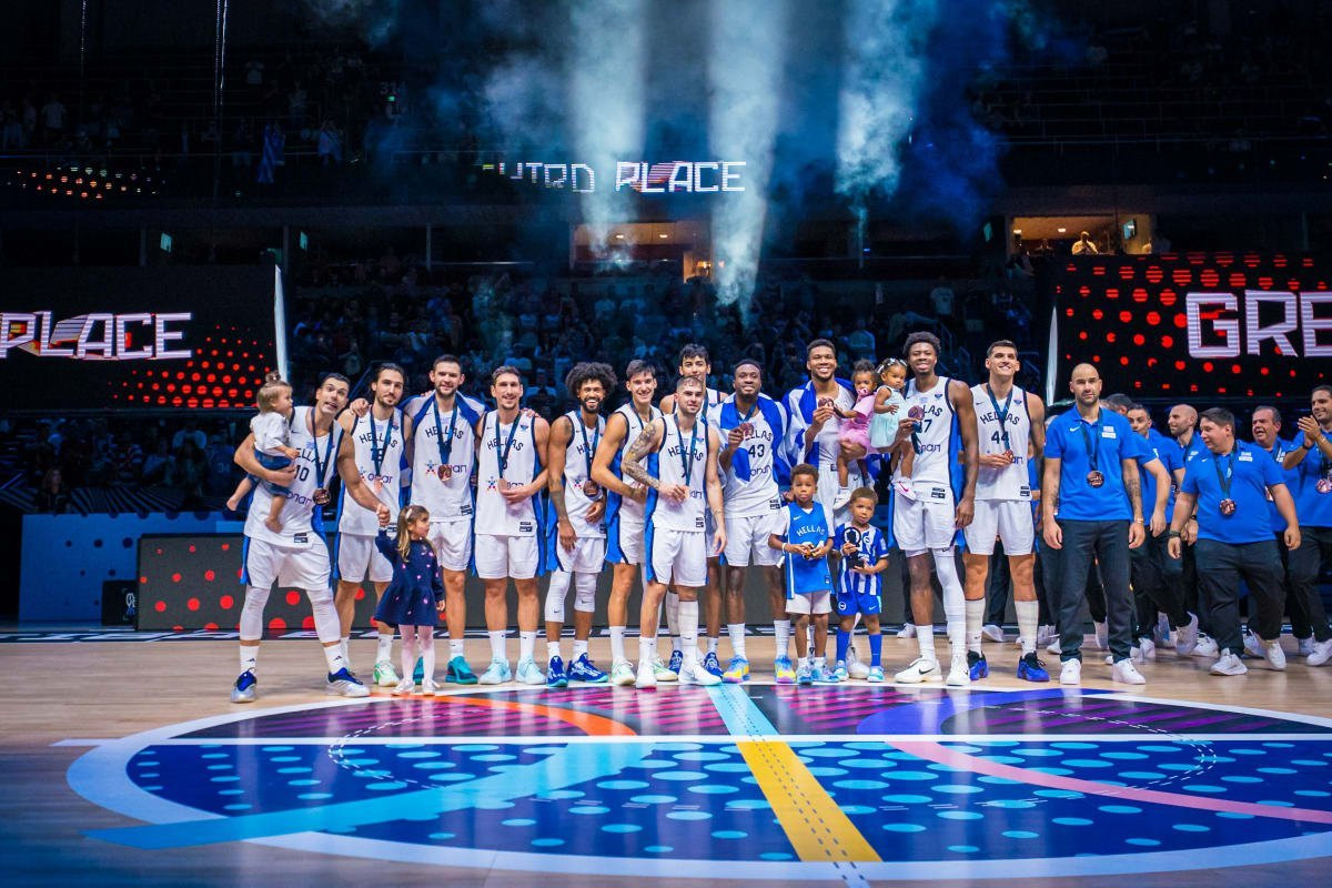 Η απονομή του χάλκινου μεταλλίου του Eurobasket στην Ελλάδα (photos)