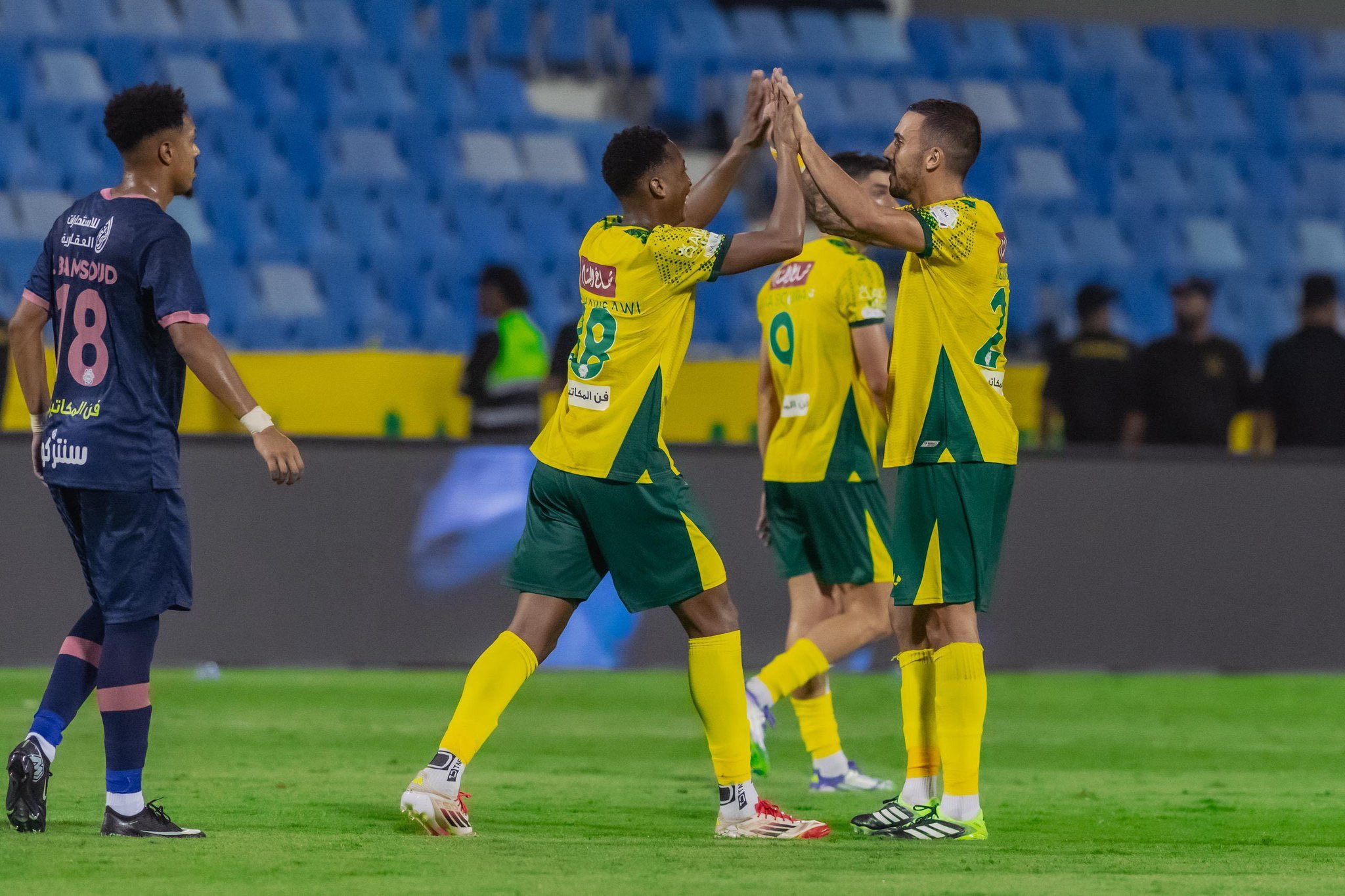 Ο Κουρμπέλης σκόραρε από ασίστ του Φορτούνη (video)