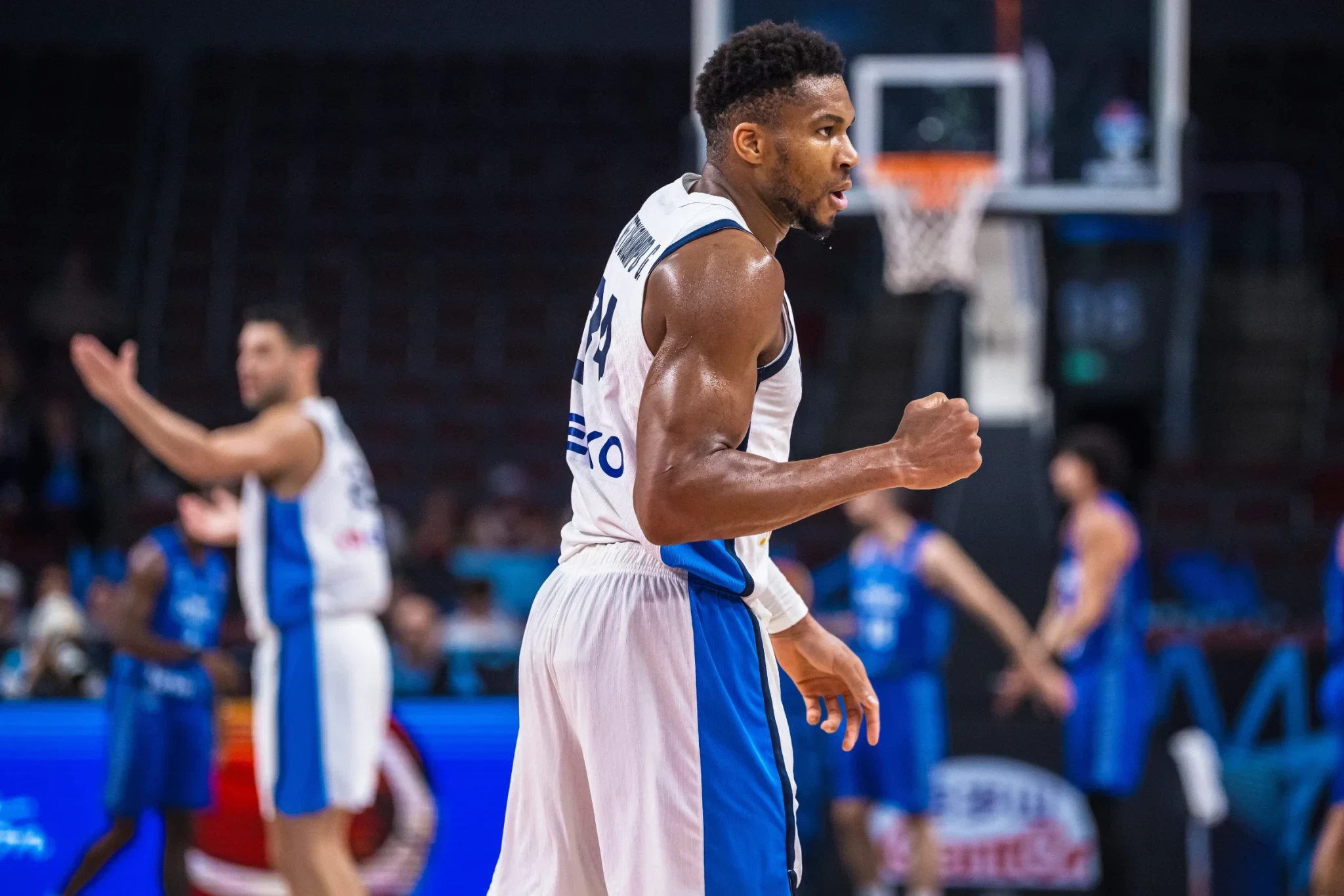 Ο Γιάννης Αντετοκούνμπο έφτασε τους δέκα σερί αγώνες στο EuroBasket με 25+ πόντους