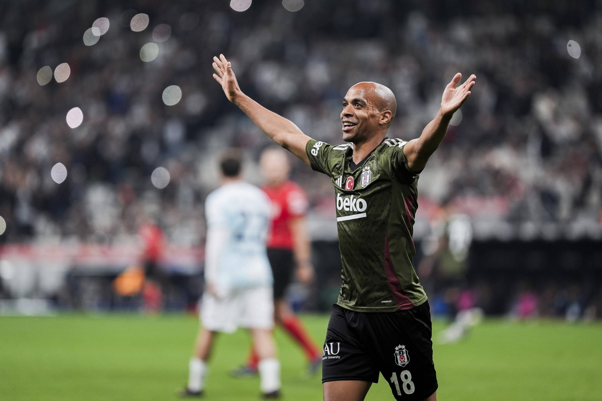 Πώς έφτασε η ΑΕΚ στην πόρτα της Μπεσίκτας για τον Ζοάο Μάριο