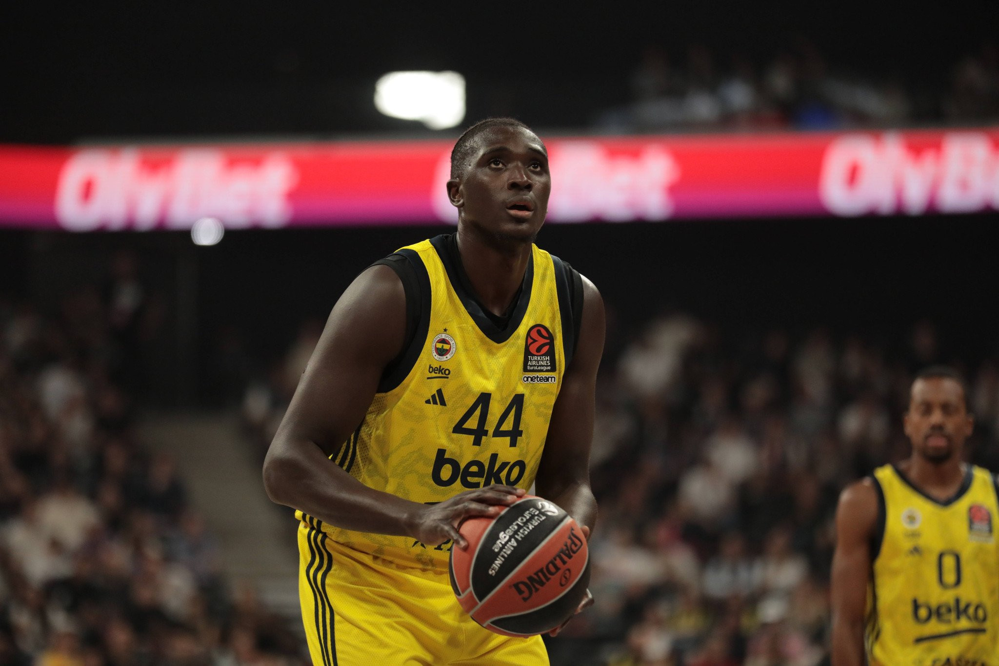 Πλήγμα στη Φενέρ: Ο Μπάνγκο υπέστη ρήξη χιαστού