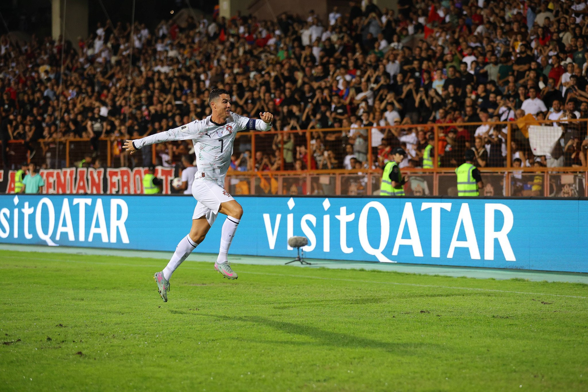 Μυθικός Κριστιάνο οδήγησε την Πορτογαλία στη νίκη - Εύκολο τρίποντο για την Αγγλία στα προκριματικά του Μουντιάλ