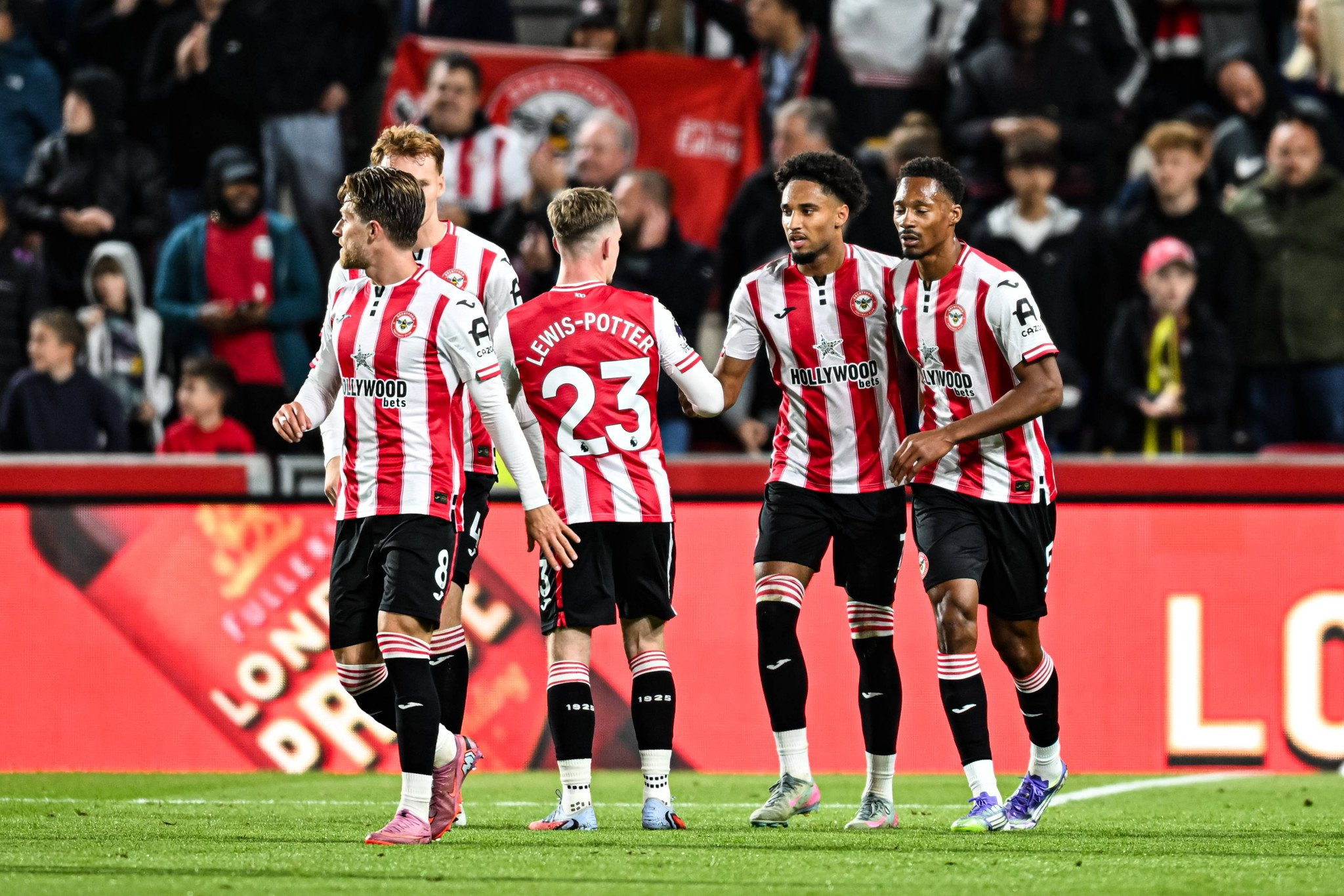 Στις καθυστερήσεις η Μπρέντφορντ «έκλεψε» τον βαθμό από την Τσέλσι