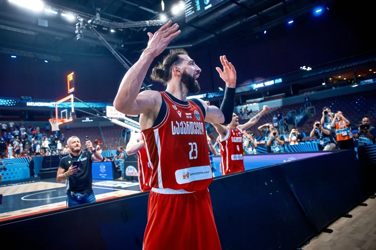 Ο αρχηγός της Γεωργίας... μίλησε: Ο Σενγκέλια πέταξε εκτός Eurobasket τους Γάλλους
