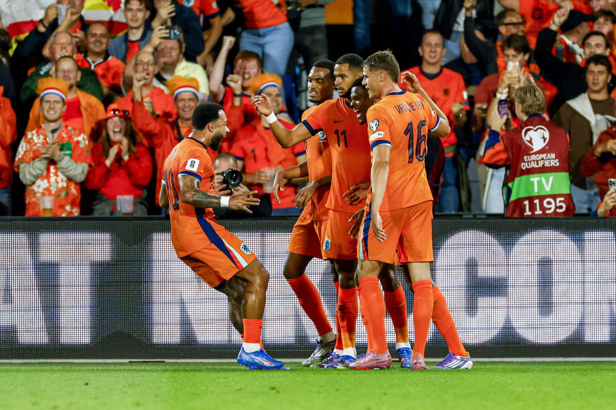 Σούπερ επιλογές Παρασκευής σε απόδοση 32.59