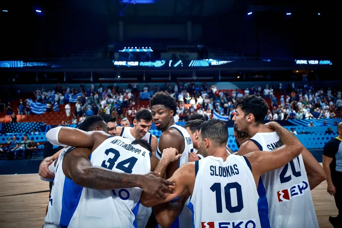 Παναθηναϊκός και Ολυμπιακός συνεχάρησαν την Εθνική Ελλάδας για την πρόκριση στους «8» του EuroBasket