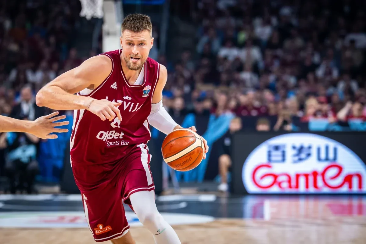 Η Λετονία «διέσυρε» την Τσεχία με 100αρα που ολοκλήρωσε τη φάση των ομίλων με πέντε ήττες