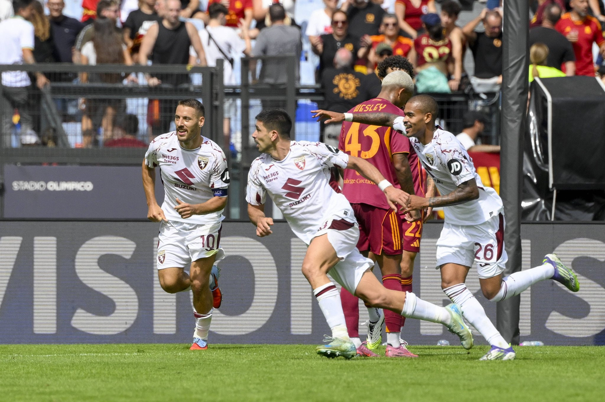 Η Τορίνο «σόκαρε» τη Ρόμα και έφυγε με το διπλό από το «Ολίμπικο»