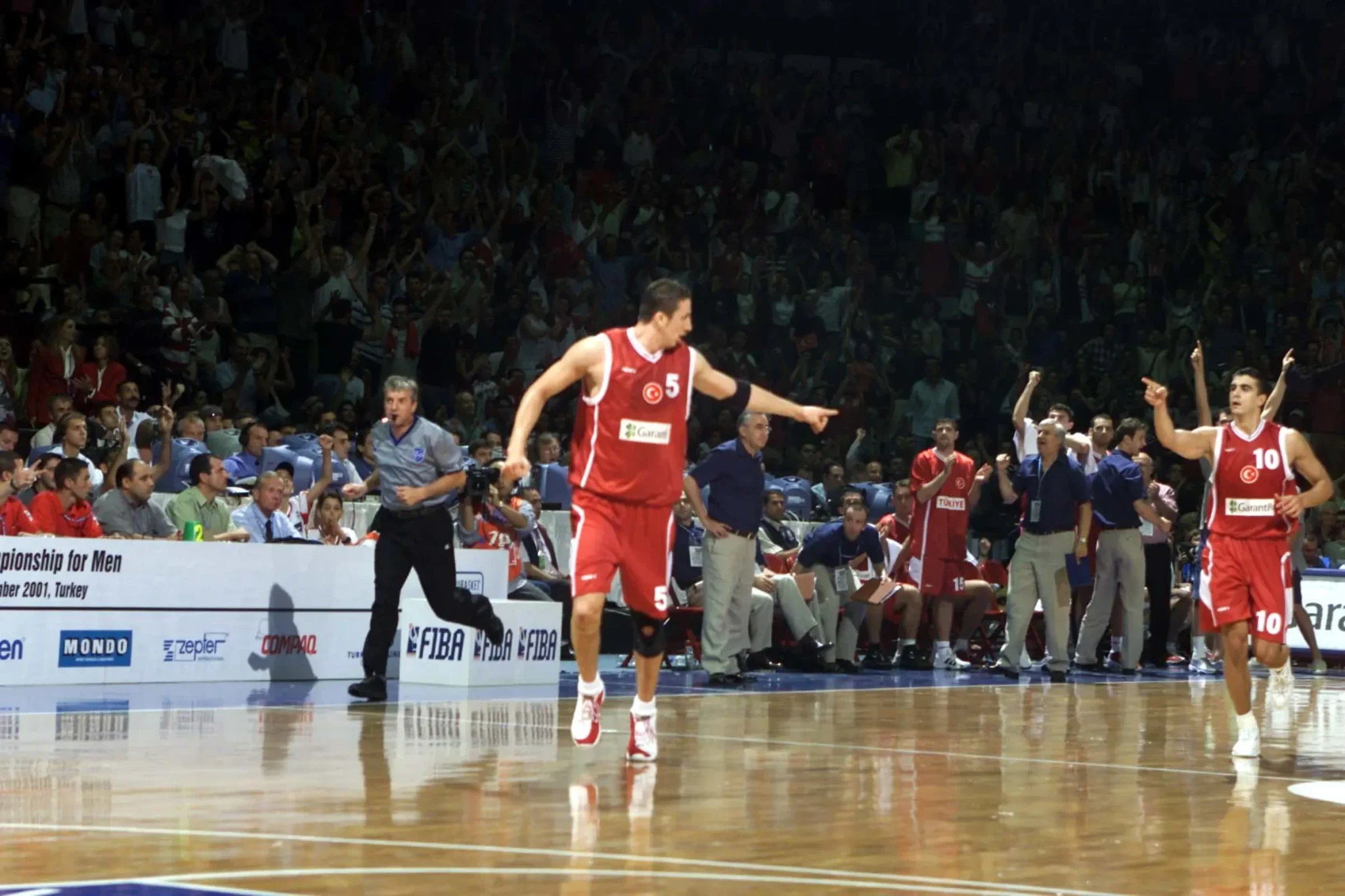 Ο μοναδικός ημιτελικός της Τουρκίας σε EuroBasket: Με ηγέτες Κουτλουάι και Τούρκογλου