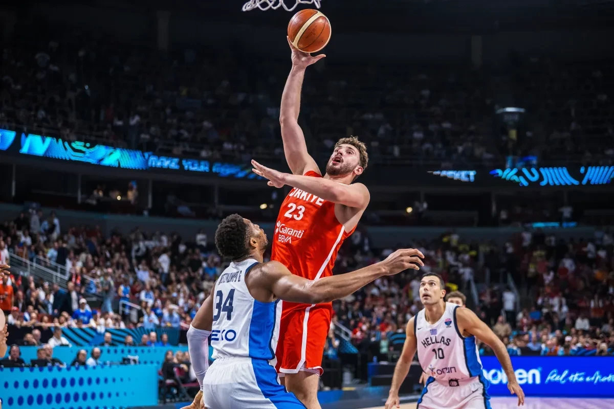 Γιάννης στον Σενγκούν: «Μπείτε στο YouTube για να πάρετε απαντήσεις»