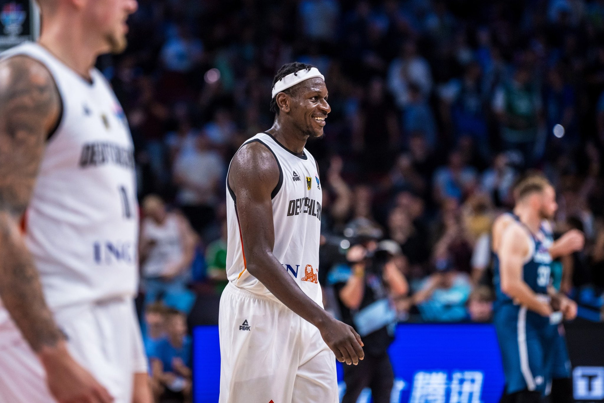 Ο Άιζακ Μπόνγκα στο Athletiko: «Δεν είμαστε ικανοποιημένοι ακόμα»