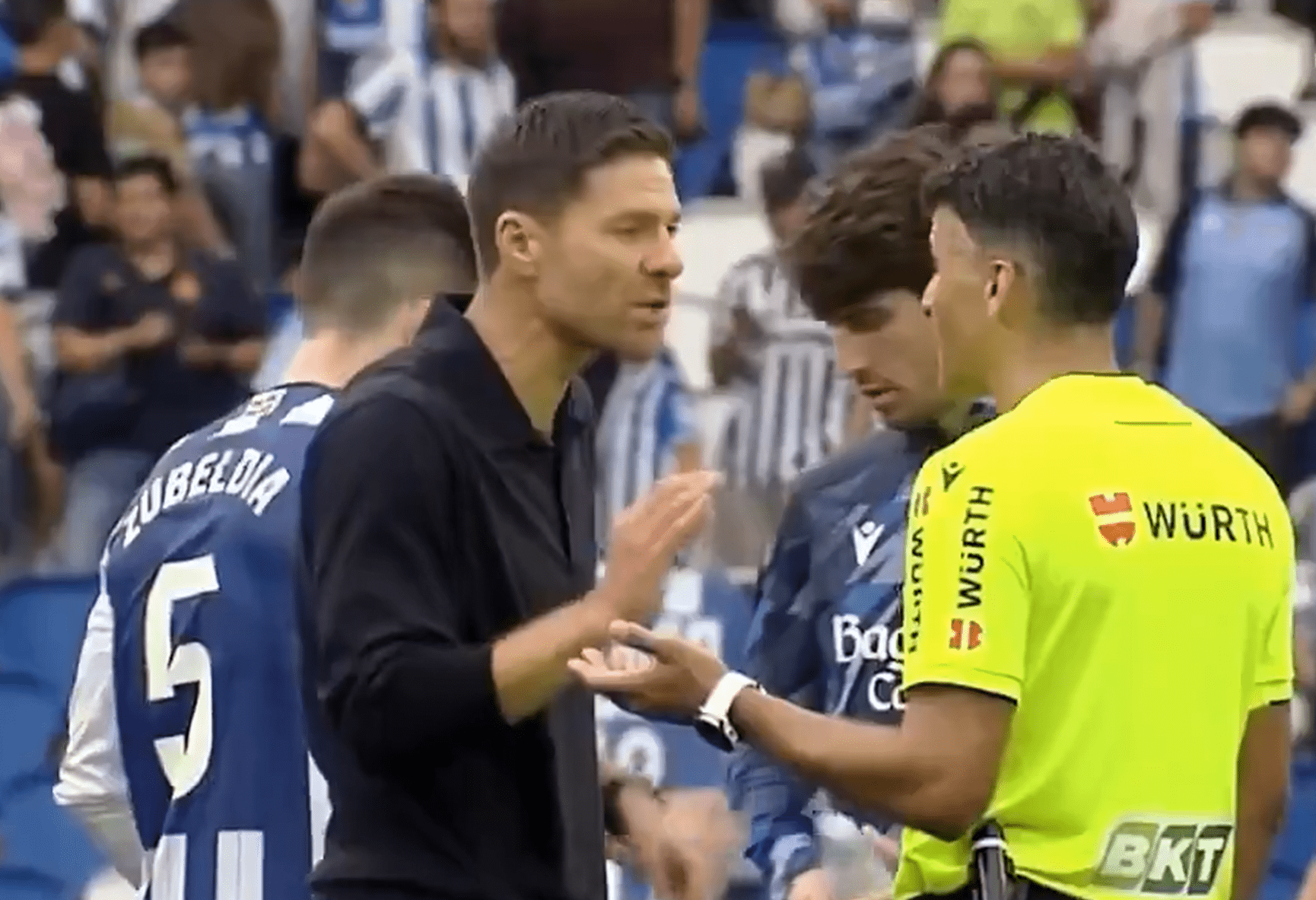 Τα έβαλε με τον Μανθάνο ο Τσάμπι Αλόνσο: «Θεέ μου, μην με κάνεις να σκέφτομαι άσχημα» (video)