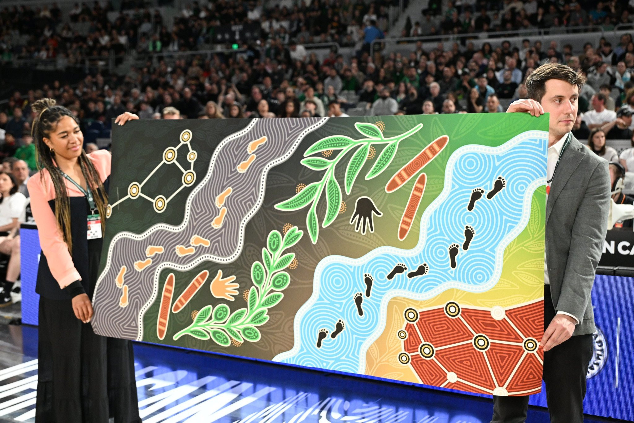 Το έργο των Αβορίγινων που κέρδισε τις εντυπώσεις στο Παναθηναϊκός - Παρτίζαν - Τι συμβολίζει