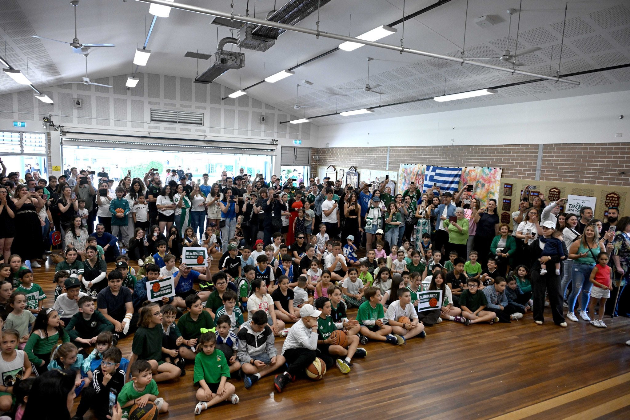 Παναθηναϊκός προς τον κόσμο του: «Η αγάπη σας δεν γνωρίζει σύνορα και αποστάσεις»