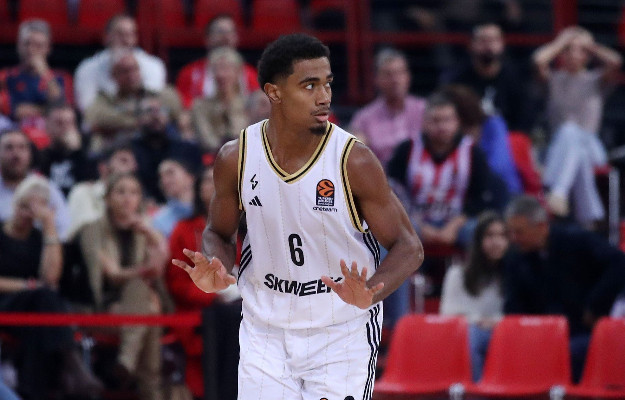 Τραυματίστηκε ο Μαλεντόν και χάνει την πρεμιέρα της Euroleague - Αγωνία ενόψει Ολυμπιακού