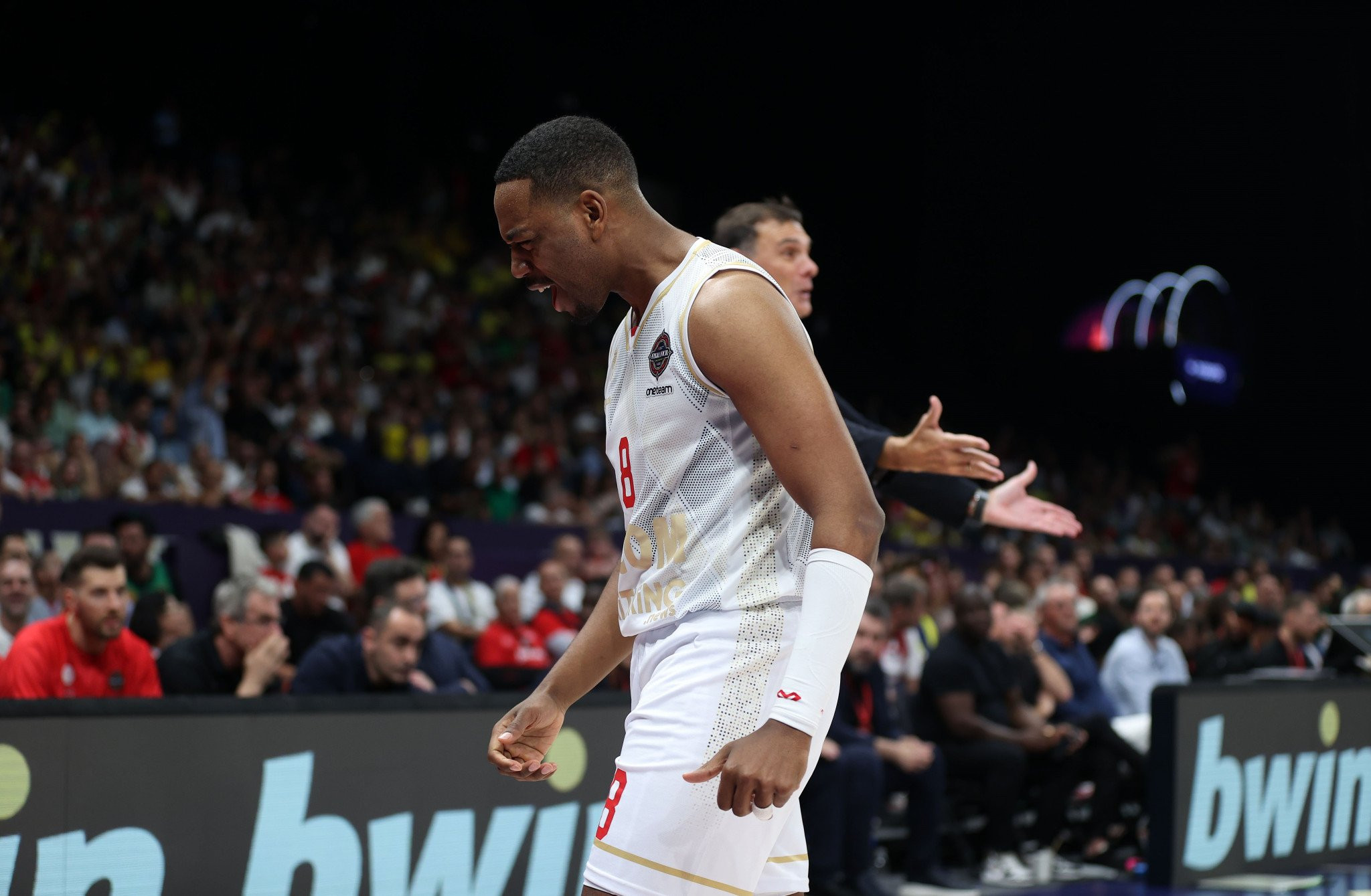 Θέμα χρόνου η ολοκλήρωση της μεταγραφής του Λόιντ στην Εφές